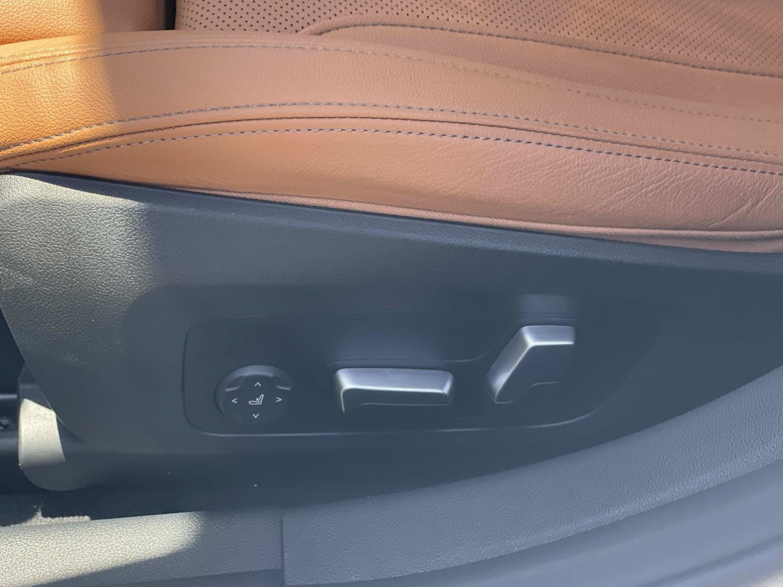 Certified 2023 BMW i4 eDrive40 w/ Premium Package RWD image 18