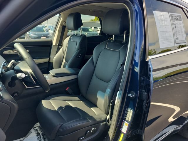 Used 2023 Genesis GV70 2.5T w/ Select Package AWD/4WD image 20