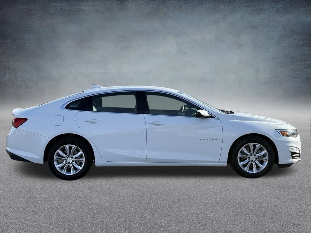 Used 2024 Chevrolet Malibu LT image 2