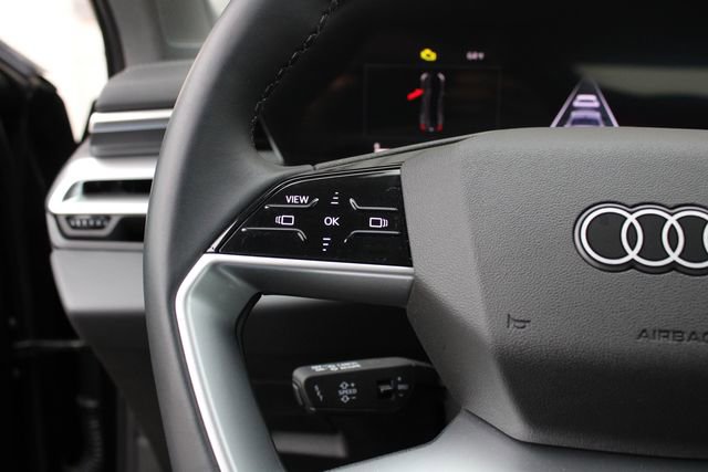 Used 2025 Audi A5 2.0T Premium w/ Convenience Package image 11