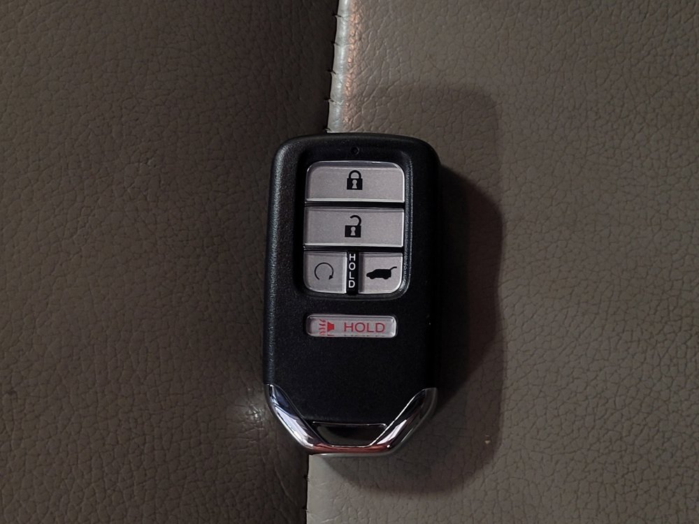 Used 2019 Honda Pilot Touring image 32