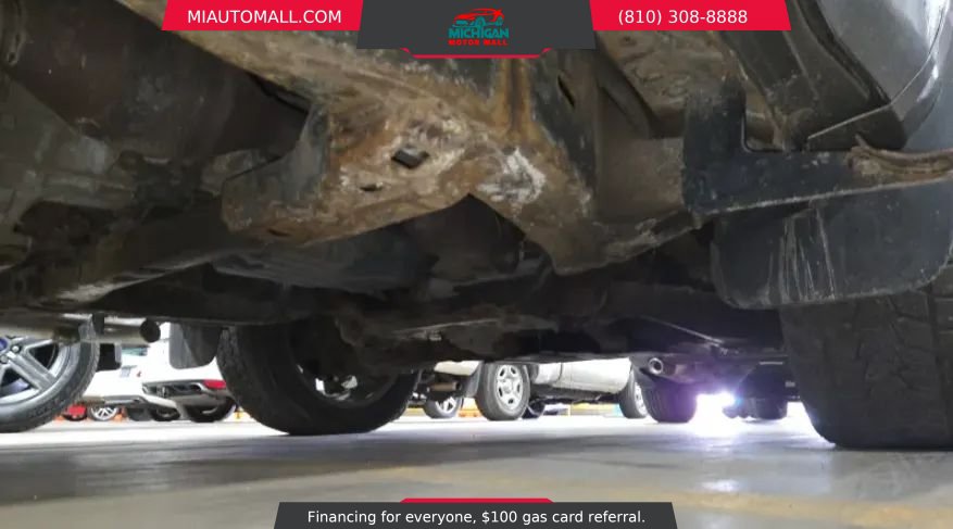 Used 2013 Toyota Tundra 4x4 CrewMax w/ Tow Pkg image 28