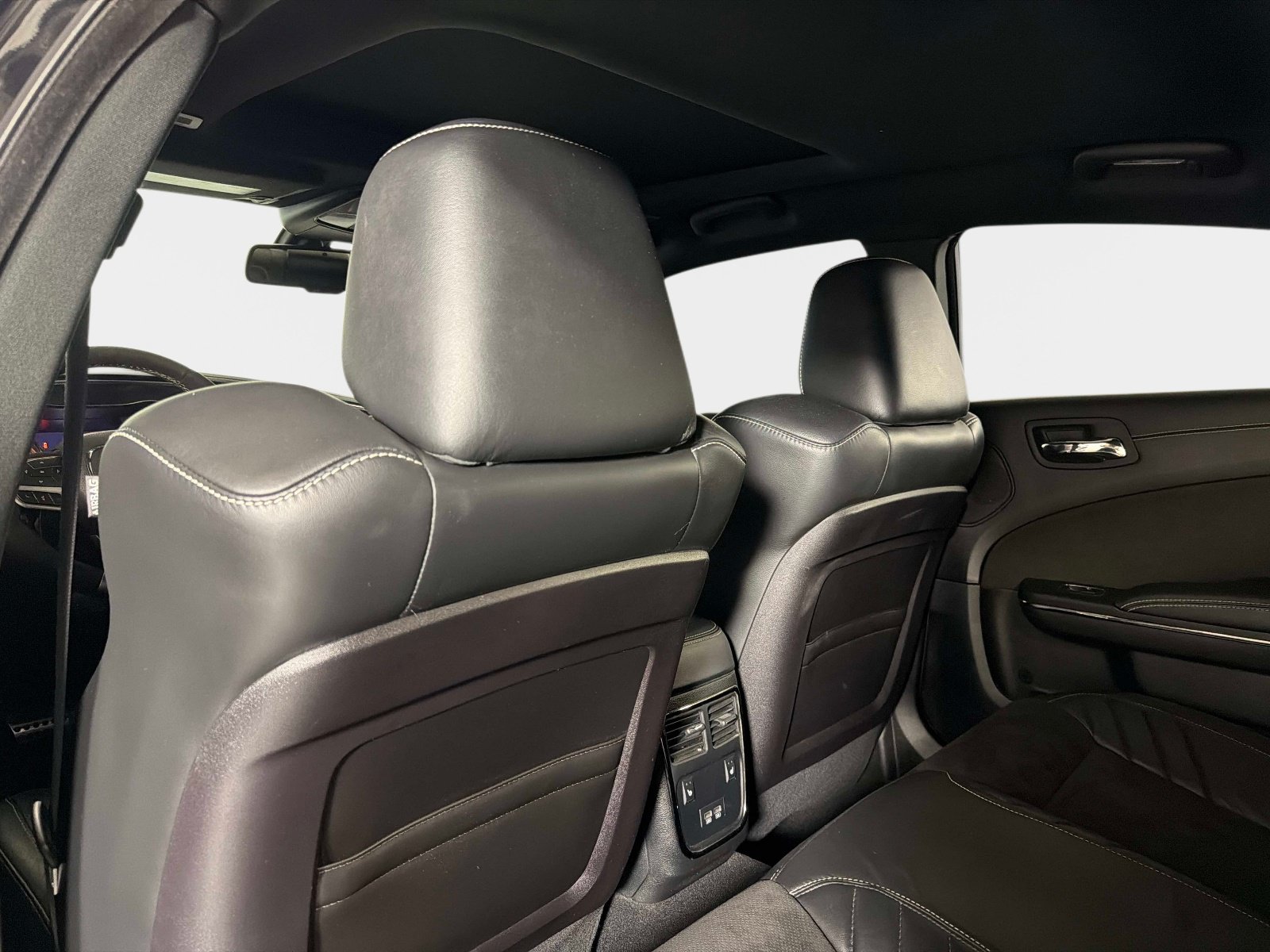Used 2022 Dodge Charger SRT Hellcat w/ Harman/Kardon Audio Group RWD image 32