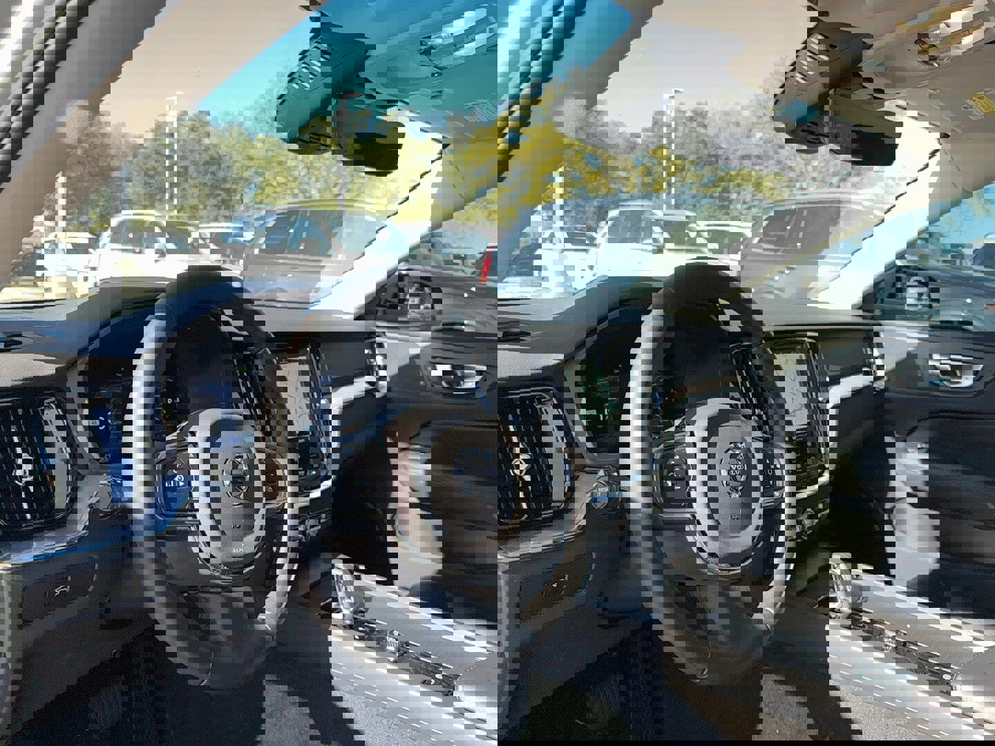 Used 2024 Volvo S60 B5 Core w/ Climate Package image 11