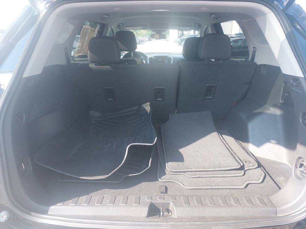 Used 2023 GMC Terrain SLE w/ Elevation Edition AWD/4WD image 30