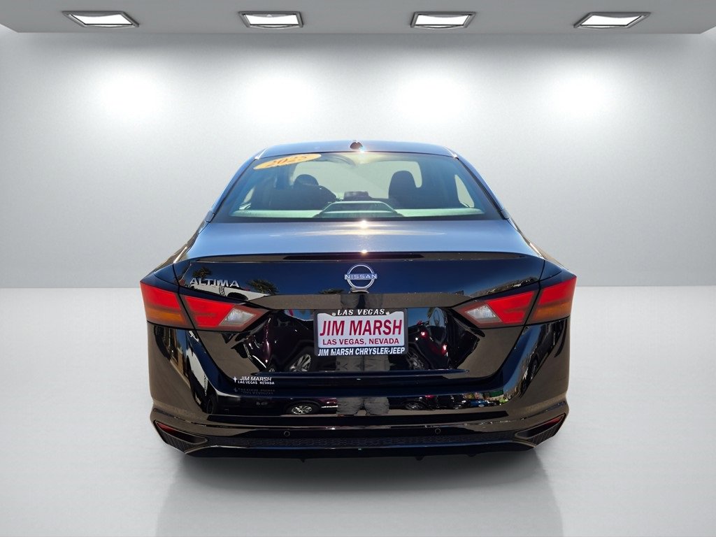Used 2025 Nissan Altima 2.5 S image 5