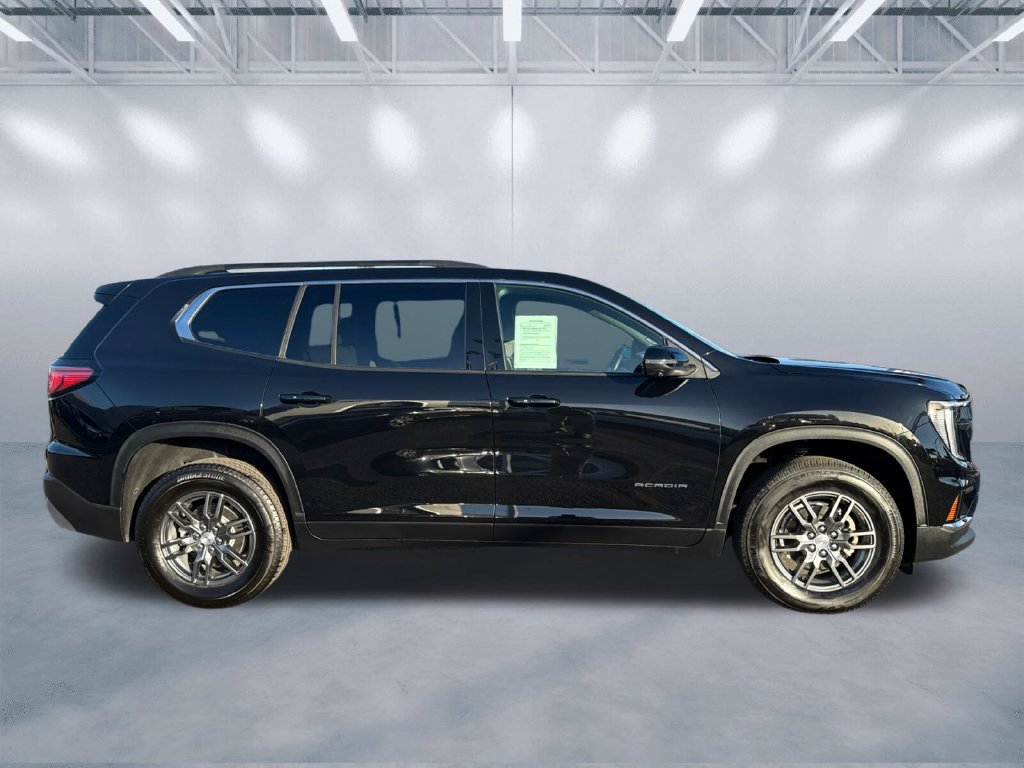Used 2026 GMC Acadia Elevation FWD image 3