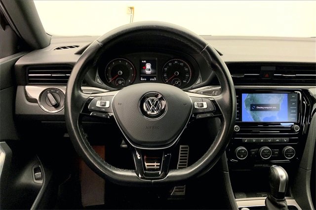 Used 2022 Volkswagen Passat 2.0T R-Line image 7
