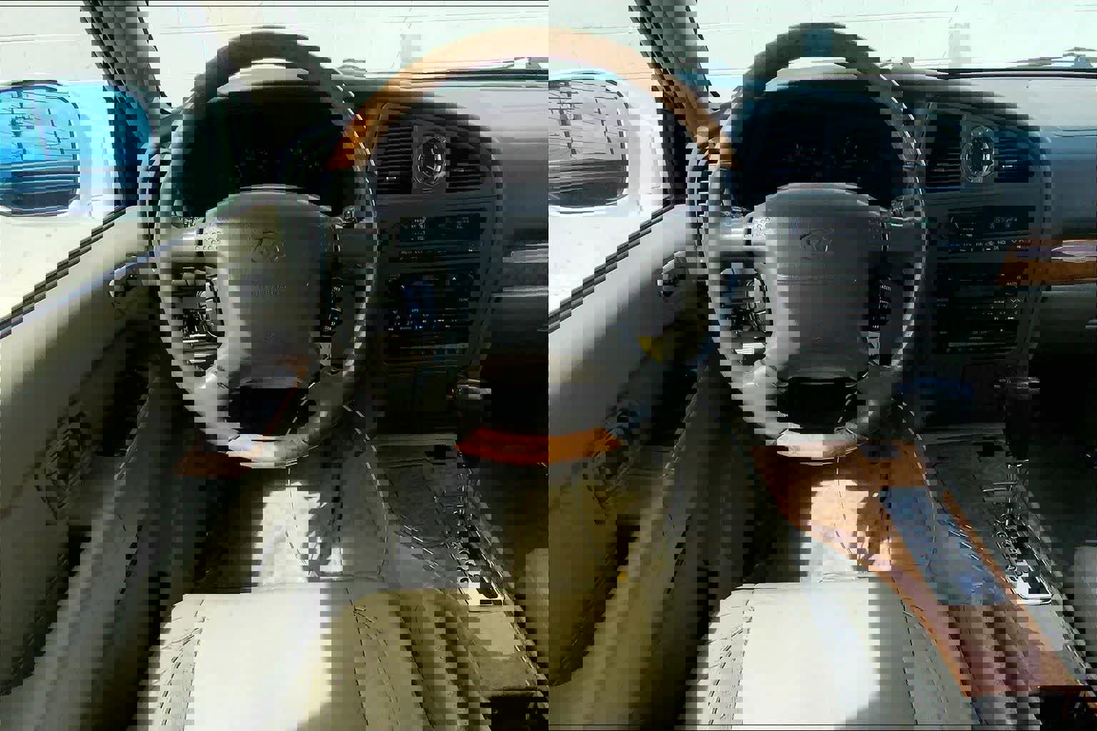 Used 2001 INFINITI QX4 2WD image 15