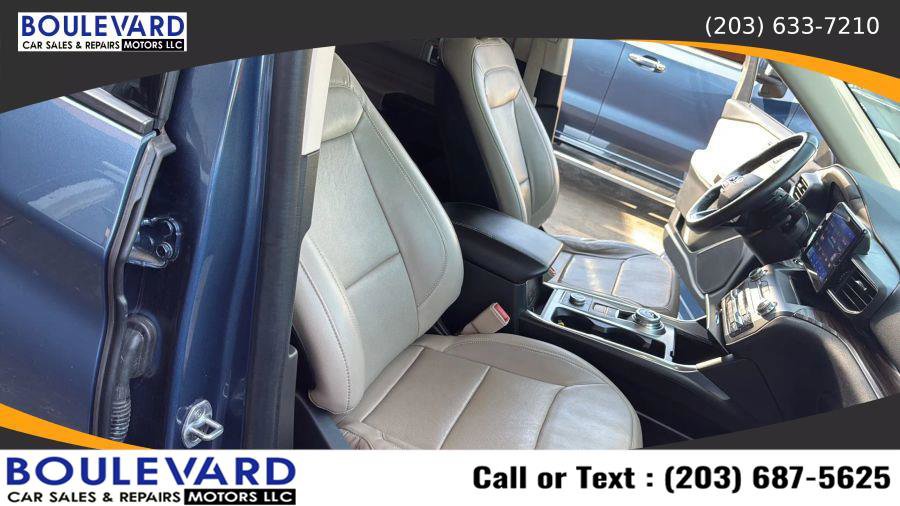 Used 2020 Ford Explorer Limited w/ Class III Trailer Tow Package image 44