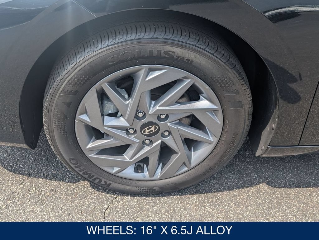 Certified 2024 Hyundai Elantra SEL FWD image 10