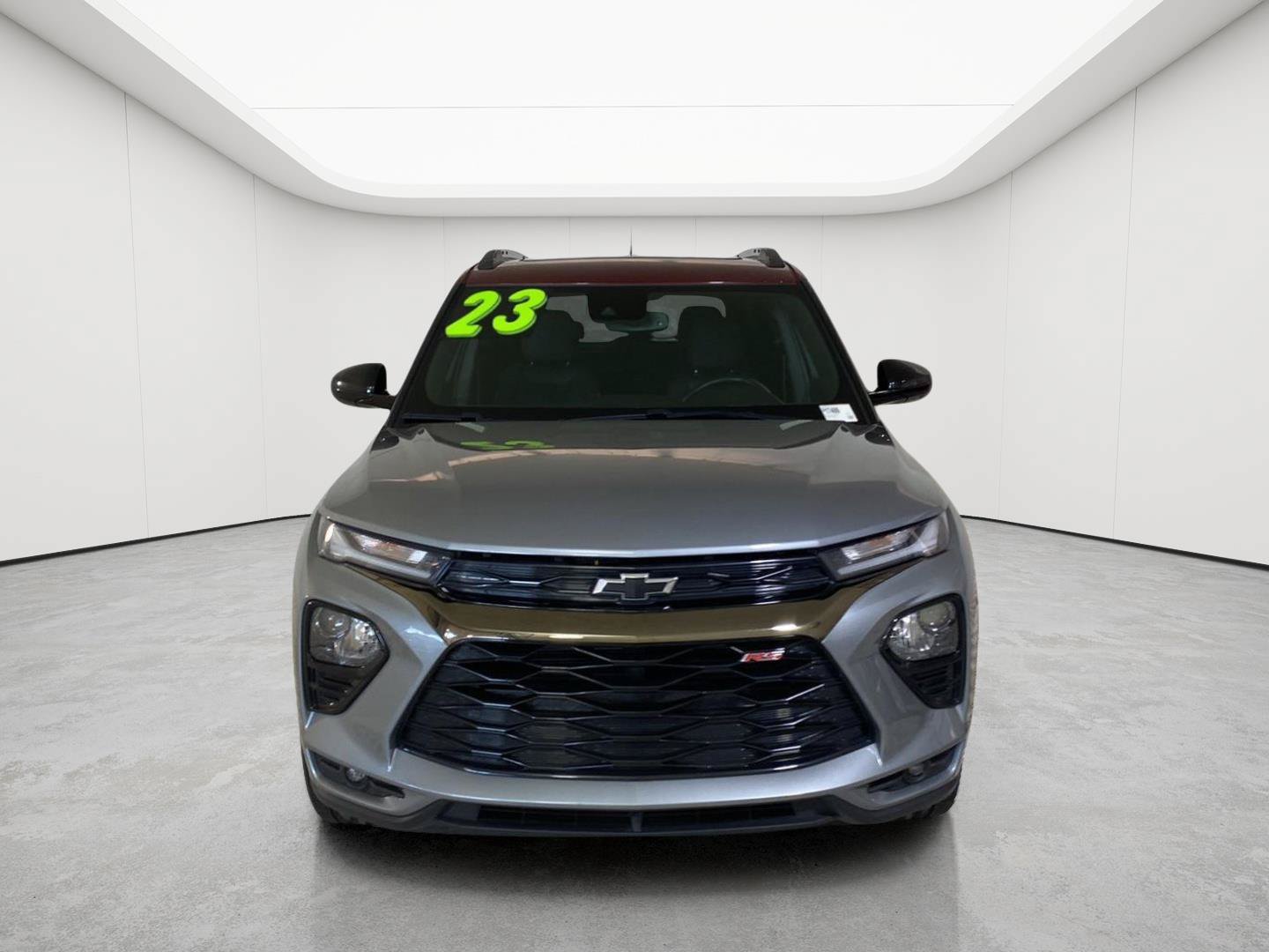 Used 2023 Chevrolet TrailBlazer RS w/ Sun and Liftgate Package AWD/4WD image 2