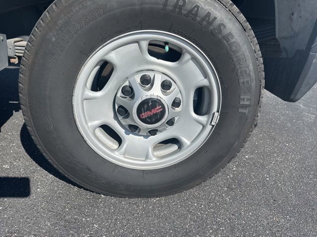 Used 2022 GMC Sierra 2500 Pro w/ Convenience Package image 11