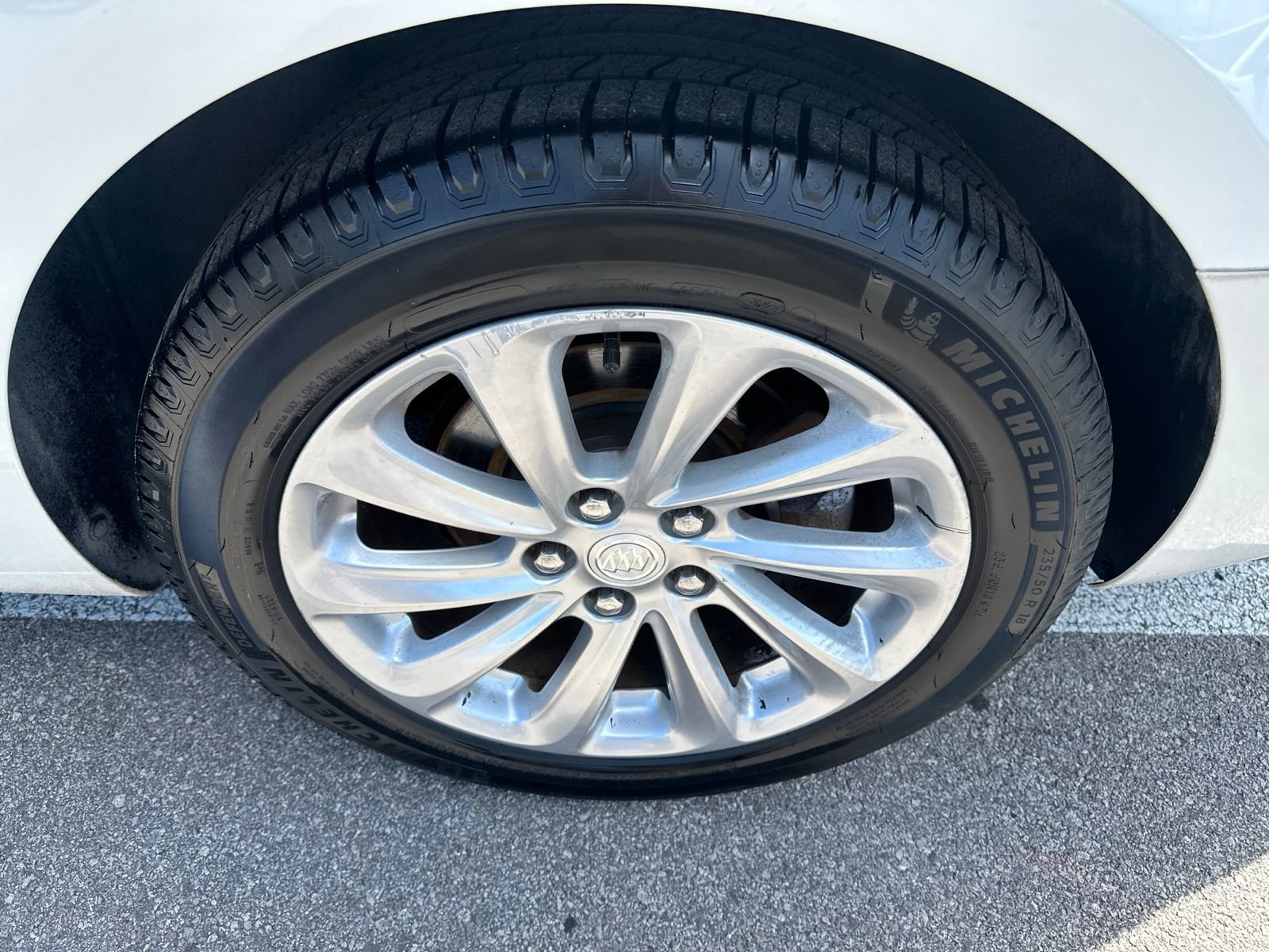 Used 2016 Buick LaCrosse Leather w/ Experience Buick Package FWD image 8