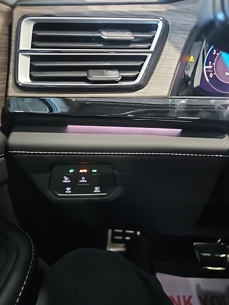 New 2026 Volkswagen Atlas SEL Premium R-Line image 39