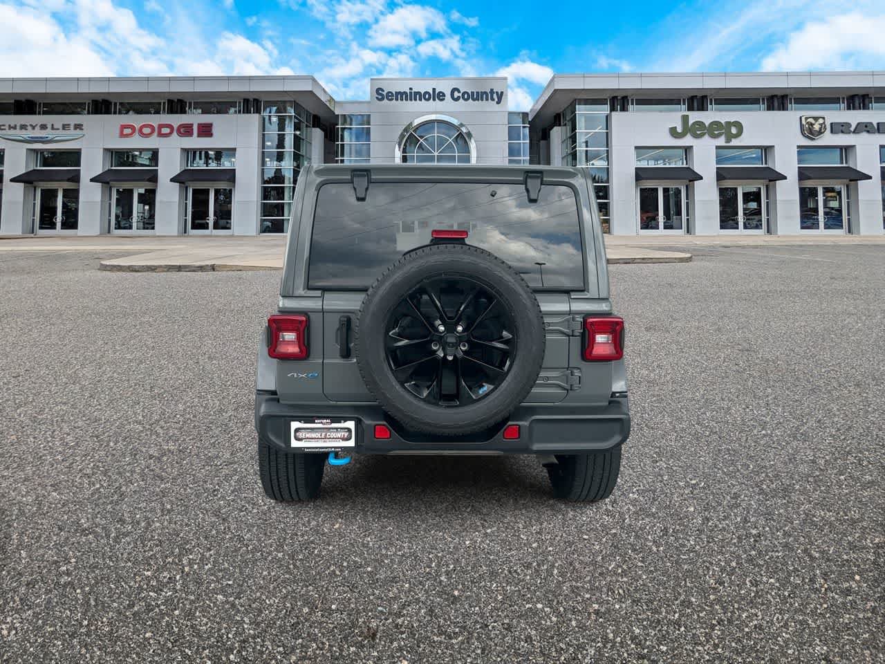 Certified 2022 Jeep Wrangler Unlimited Sahara AWD/4WD image 7