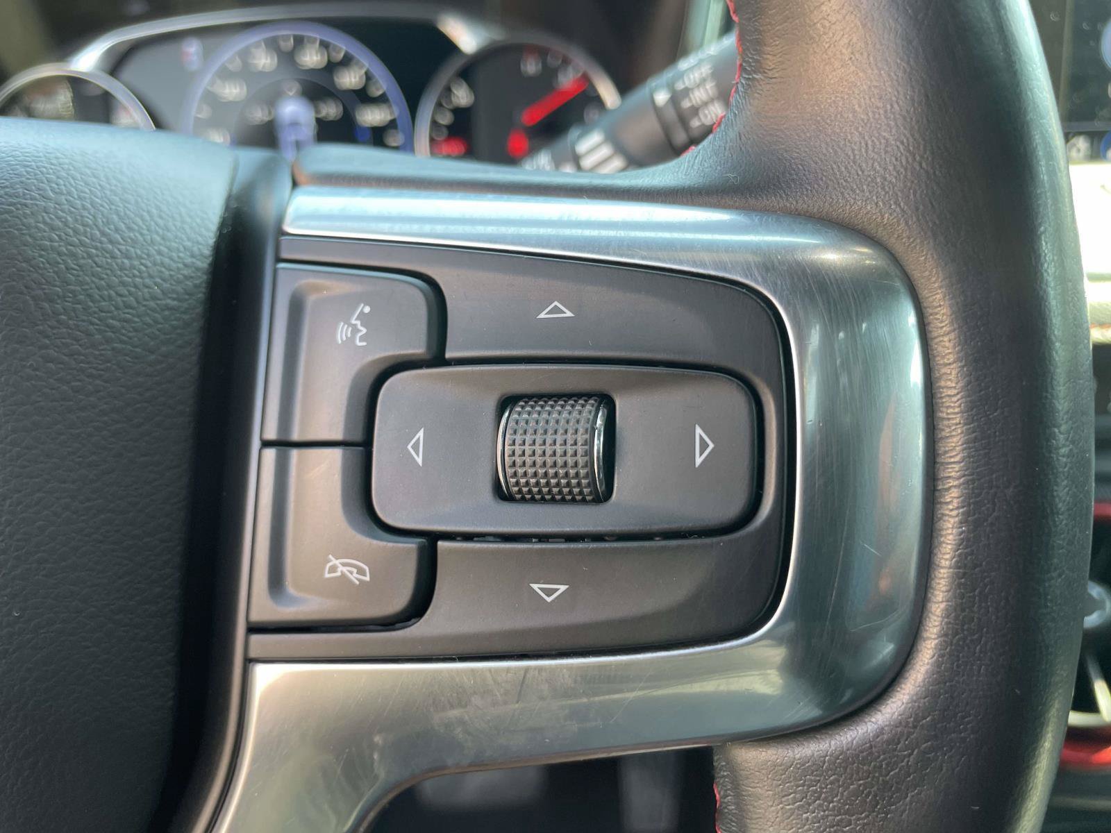 Used 2021 Chevrolet Blazer RS w/ Enhanced Convenience Package AWD/4WD image 9