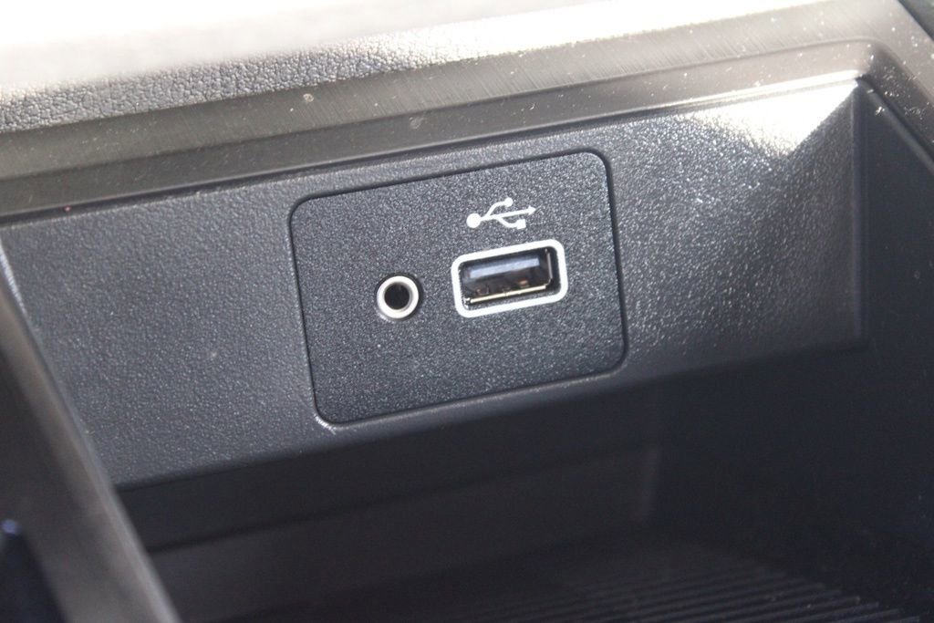 Used 2025 Nissan Kicks S image 35