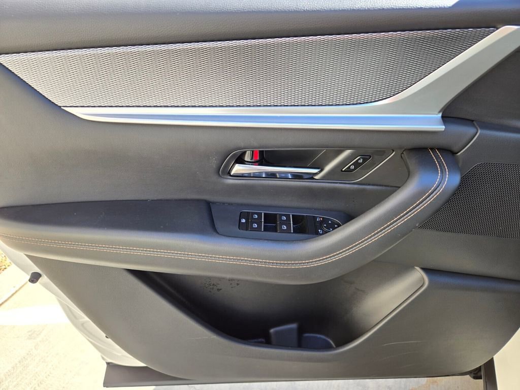 Used 2025 MAZDA CX-70 Plug-In Hybrid w/ Premium Pkg image 23