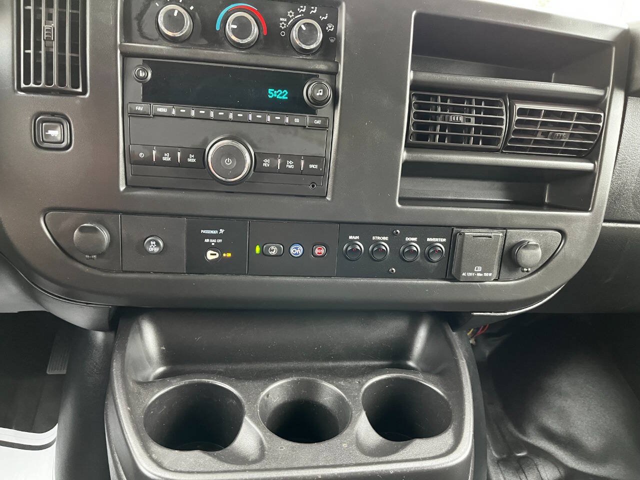 Used 2017 Chevrolet Express 2500 RWD image 12