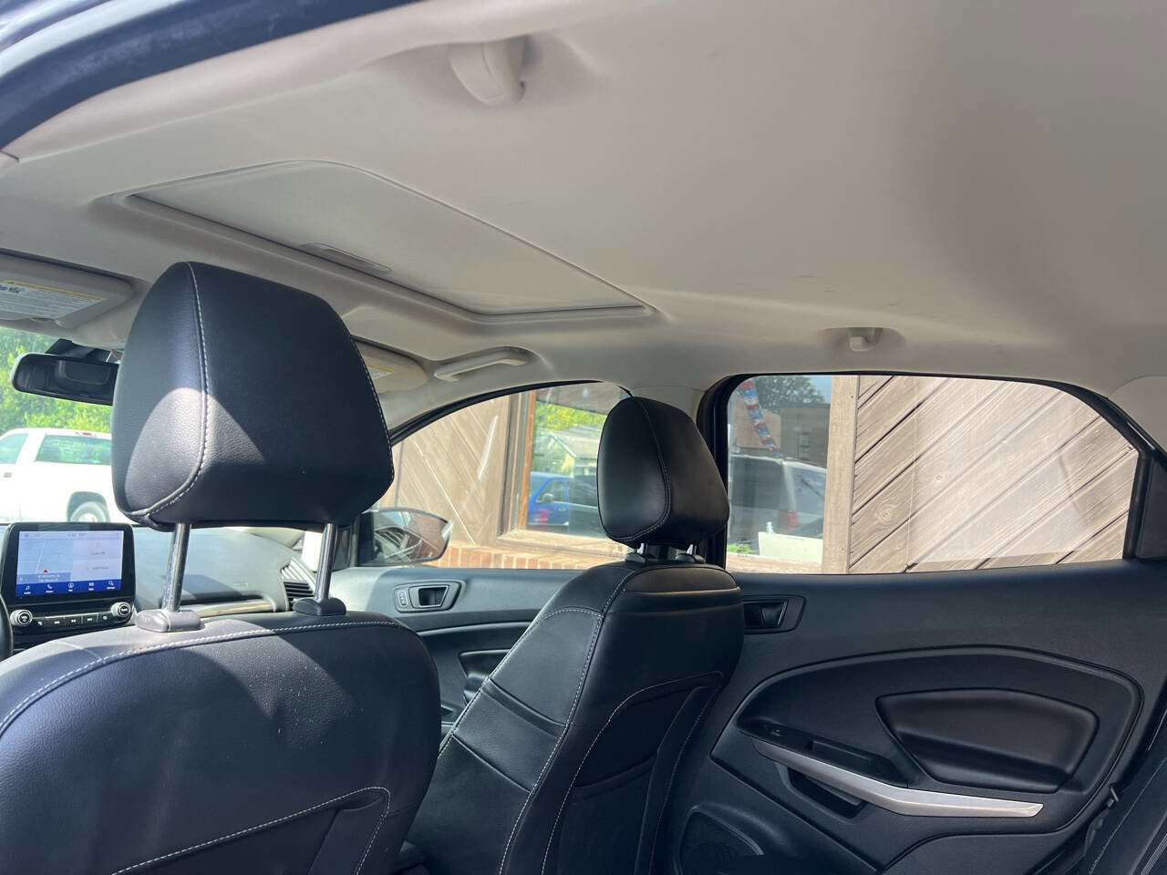 Used 2020 Ford EcoSport SES image 15