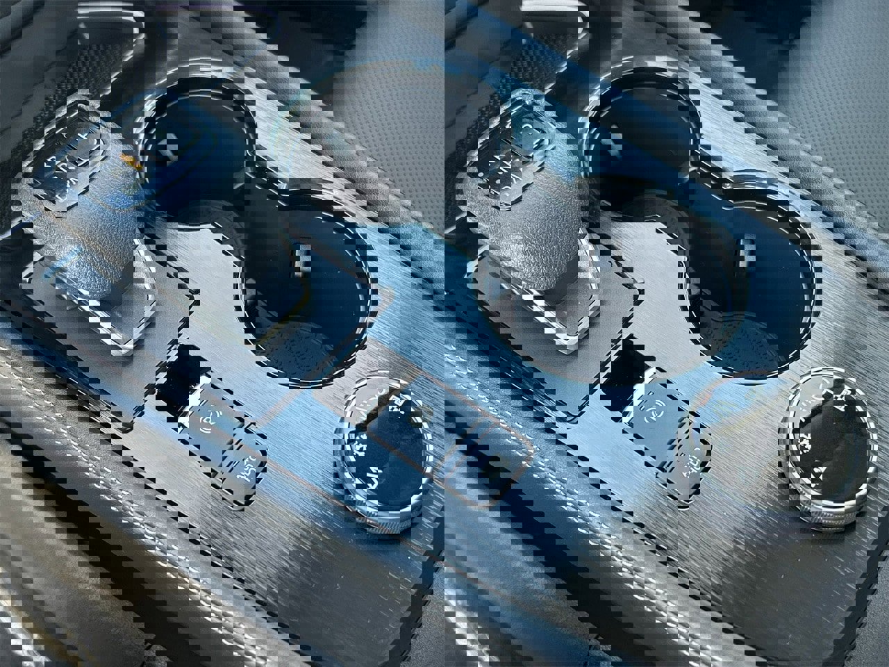 New 2026 Nissan Rogue Platinum image 27