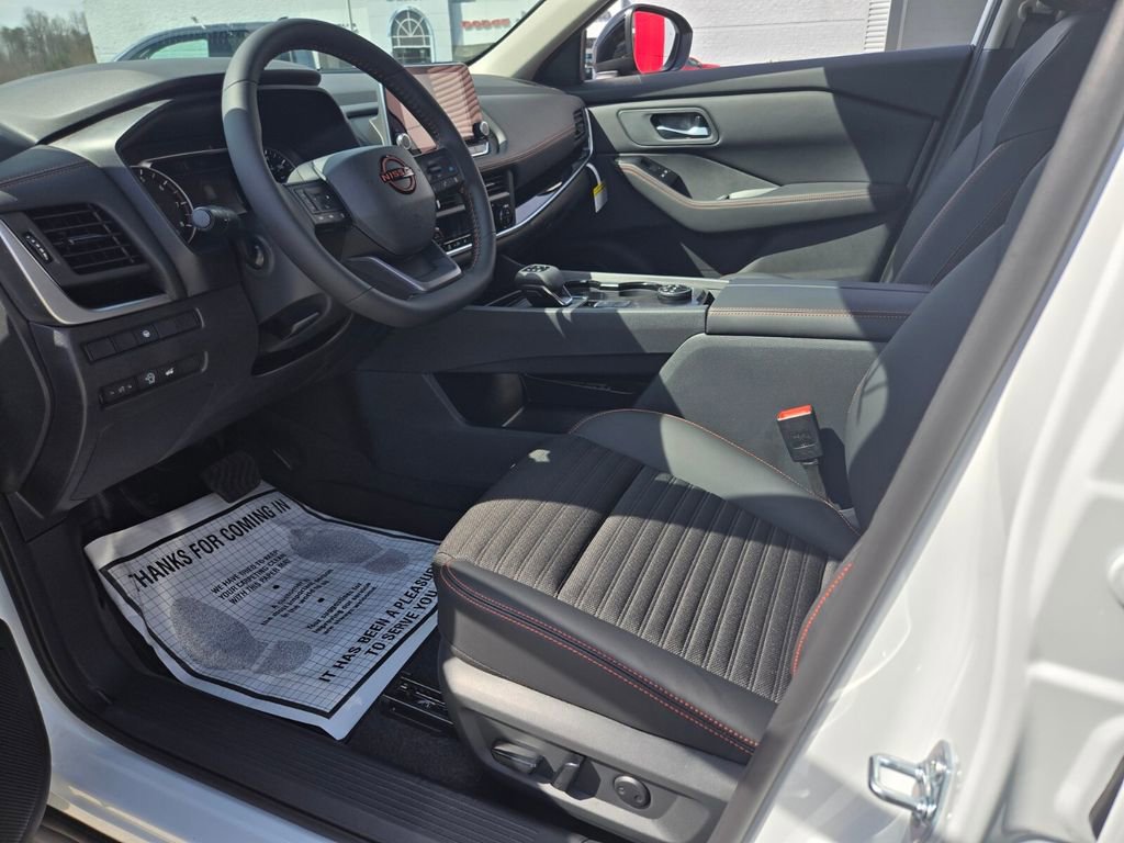 New 2026 Nissan Rogue SV w/ Rock Creek Premium Package image 4