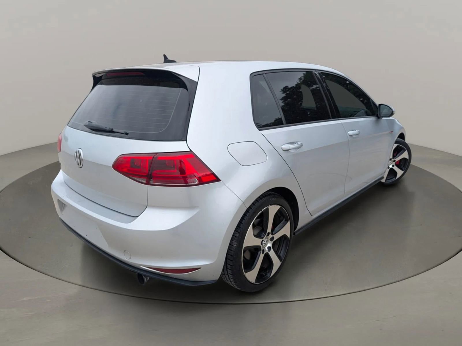 Used 2015 Volkswagen GTI S FWD image 5