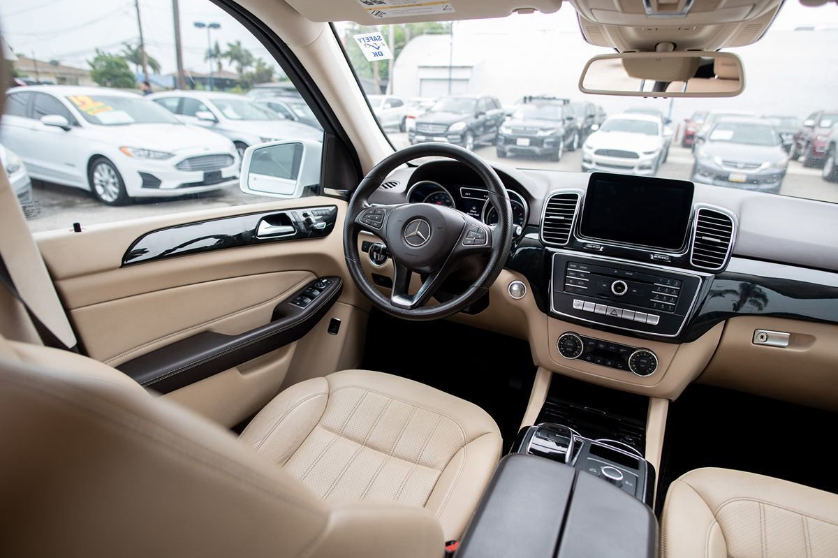 Used 2017 Mercedes-Benz GLE 350 w/ Premium 1 Package image 28