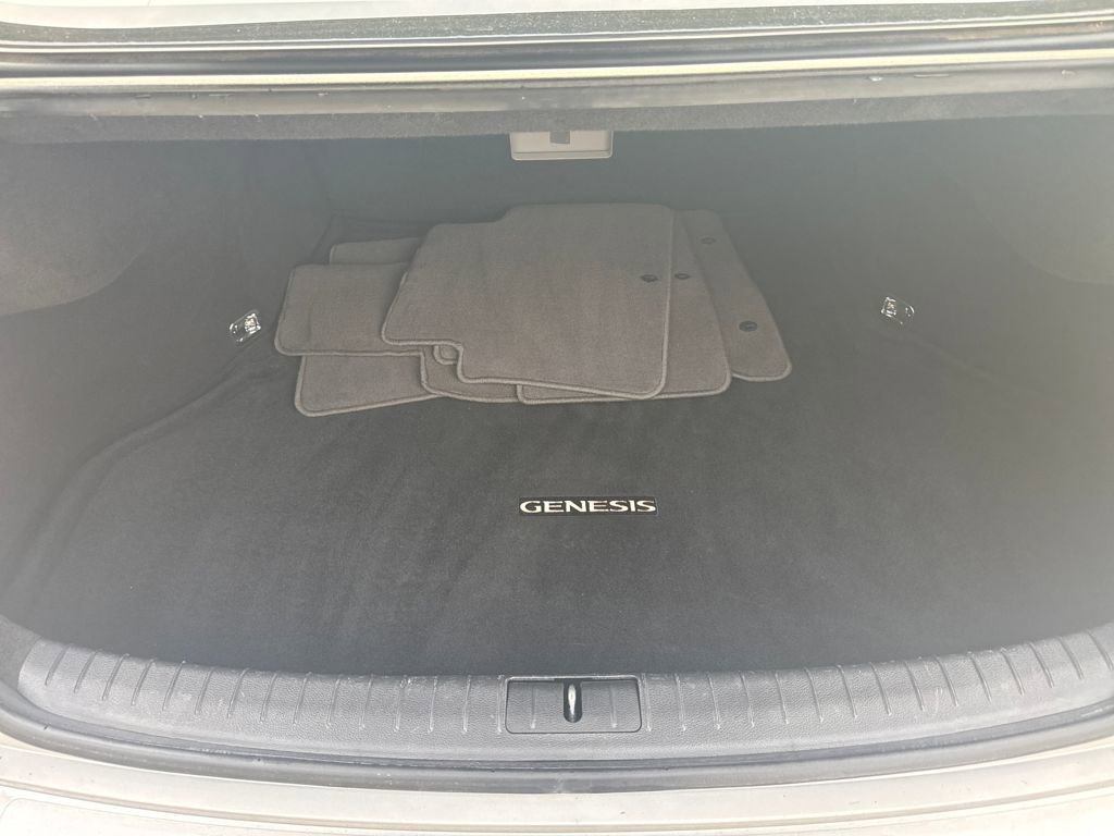 Used 2015 Hyundai Genesis 3.8 w/ Option Group 02 image 24