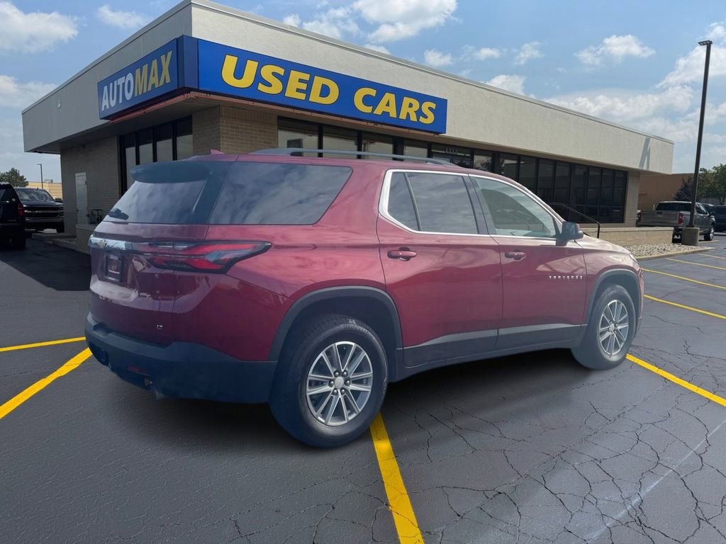 Used 2023 Chevrolet Traverse LT AWD/4WD image 5