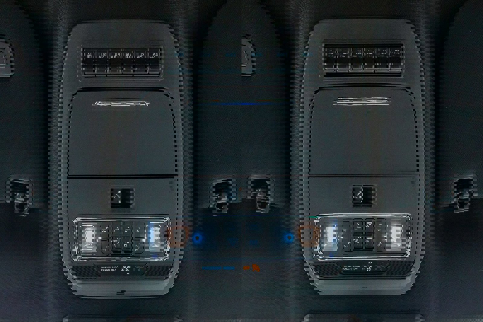 Used 2025 Ford F150 Raptor AWD/4WD image 30