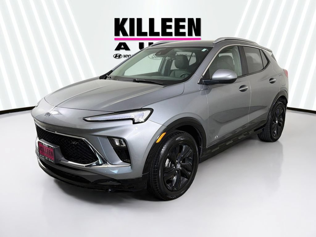 Used 2025 Buick Encore GX Sport Touring FWD image 3