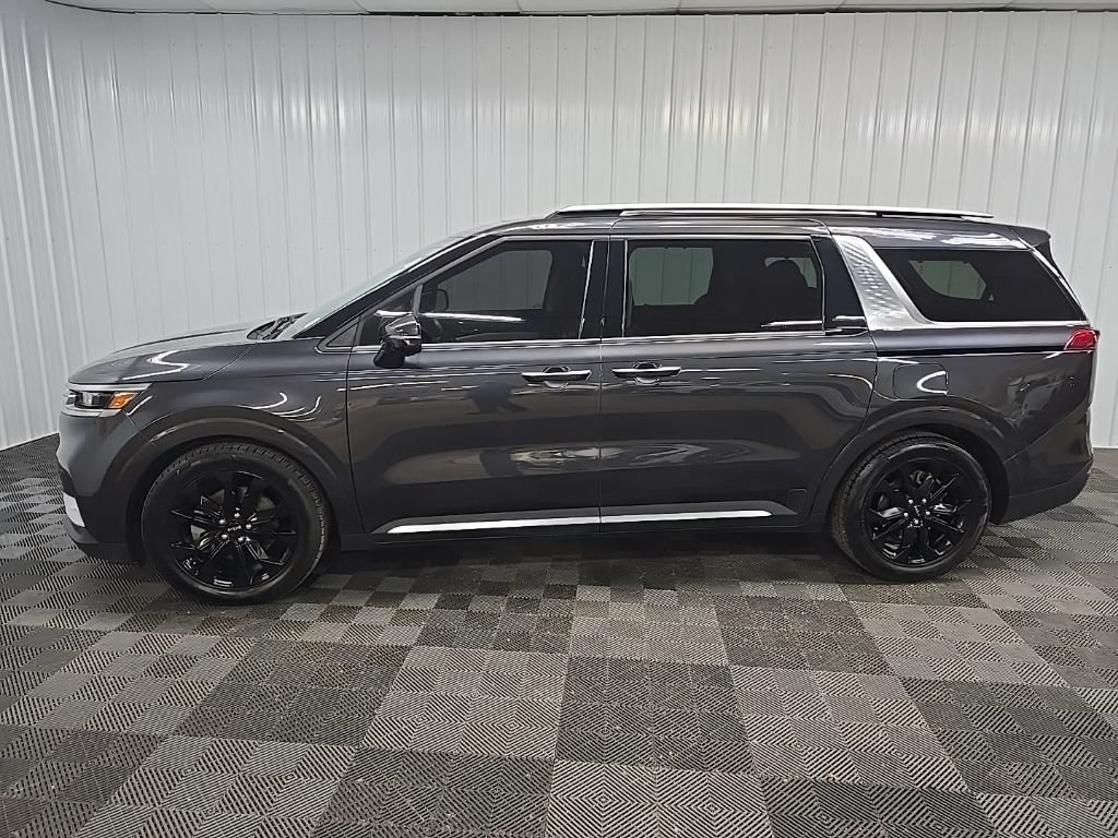 Used 2022 Kia Carnival SX Prestige FWD image 5