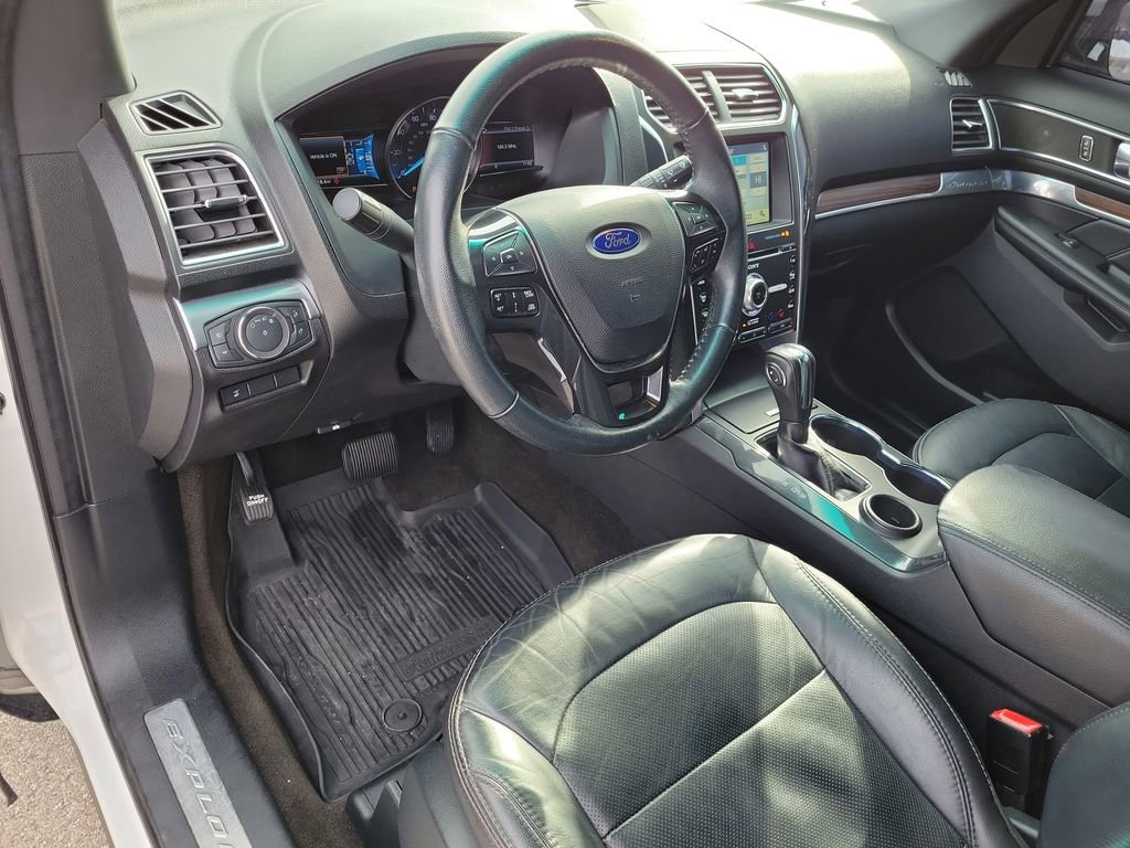 Used 2018 Ford Explorer Limited w/ Equipment Group 301A image 19