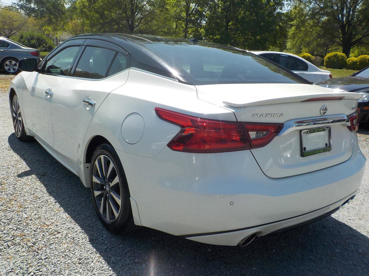Used 2017 Nissan Maxima Platinum FWD image 3