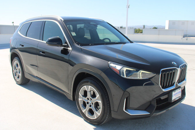 Used 2023 BMW X1 xDrive28i w/ Convenience Package AWD/4WD image 2