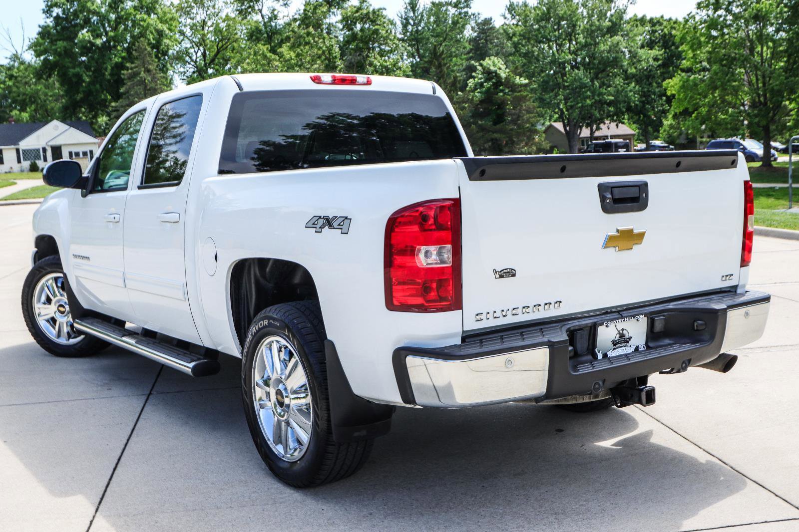Used 2013 Chevrolet Silverado 1500 LTZ w/ LTZ Plus Package AWD/4WD image 10