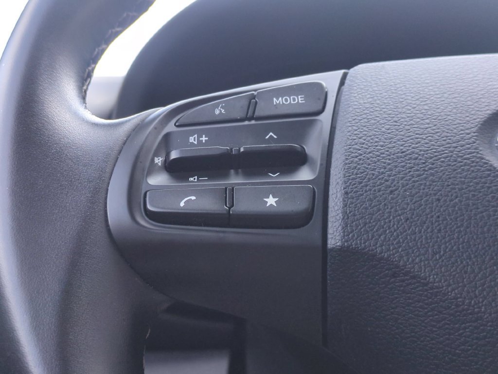 Used 2026 Hyundai Venue SEL FWD image 20