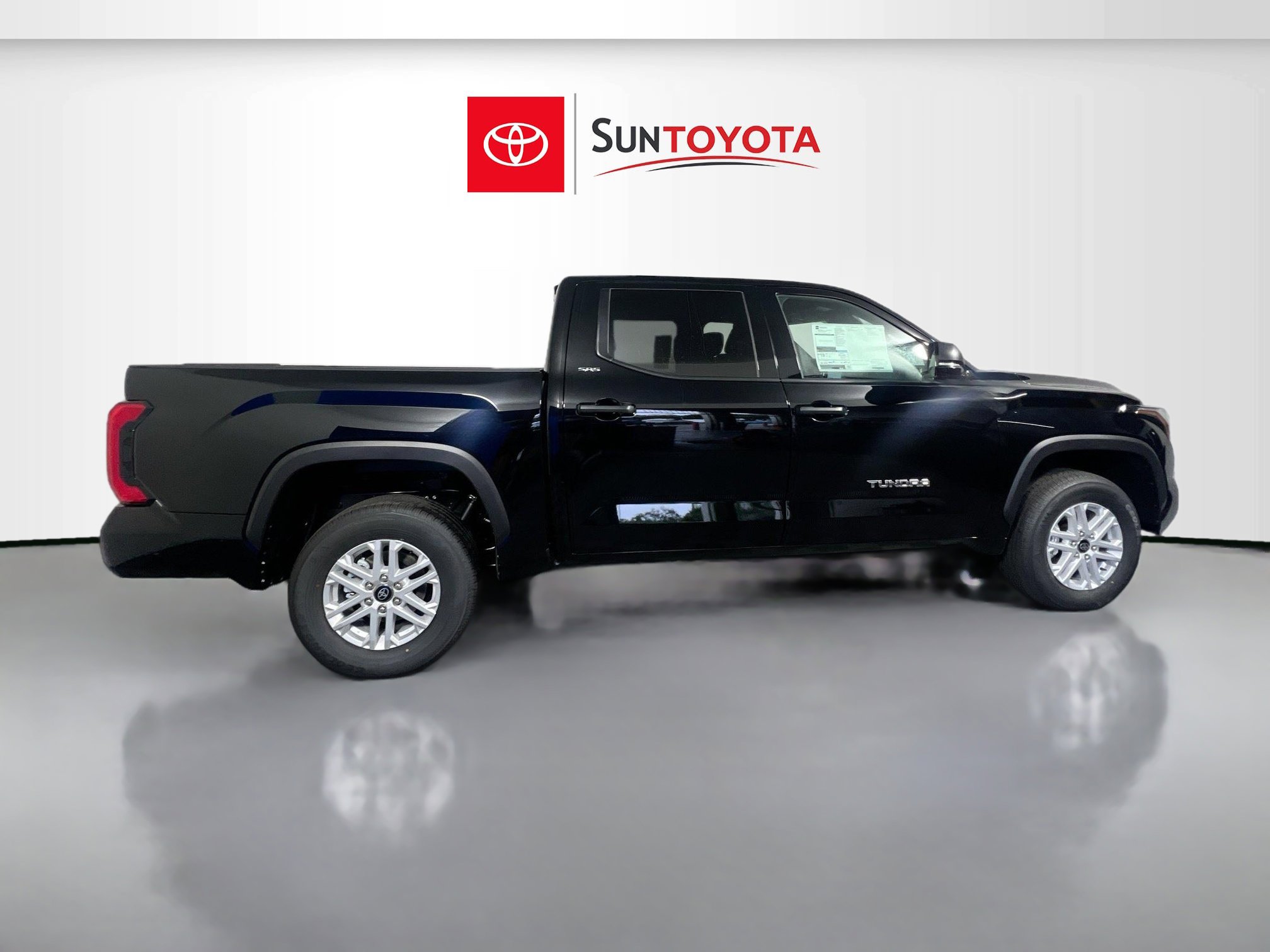 New 2026 Toyota Tundra SR5 w/ SR5 Convenience Package image 2