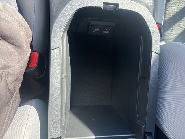 Used 2025 Toyota RAV4 XLE image 28