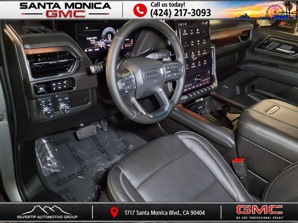 Used 2025 GMC Yukon Denali AWD/4WD image 5