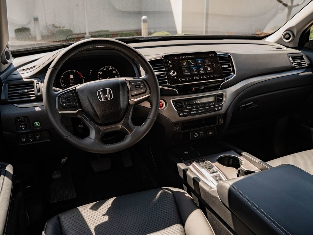 Used 2025 Honda Ridgeline RTL image 4