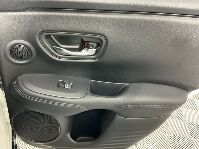 Used 2023 Honda HR-V EX-L image 11