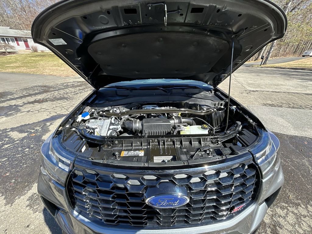 Used 2025 Ford Explorer ST image 27