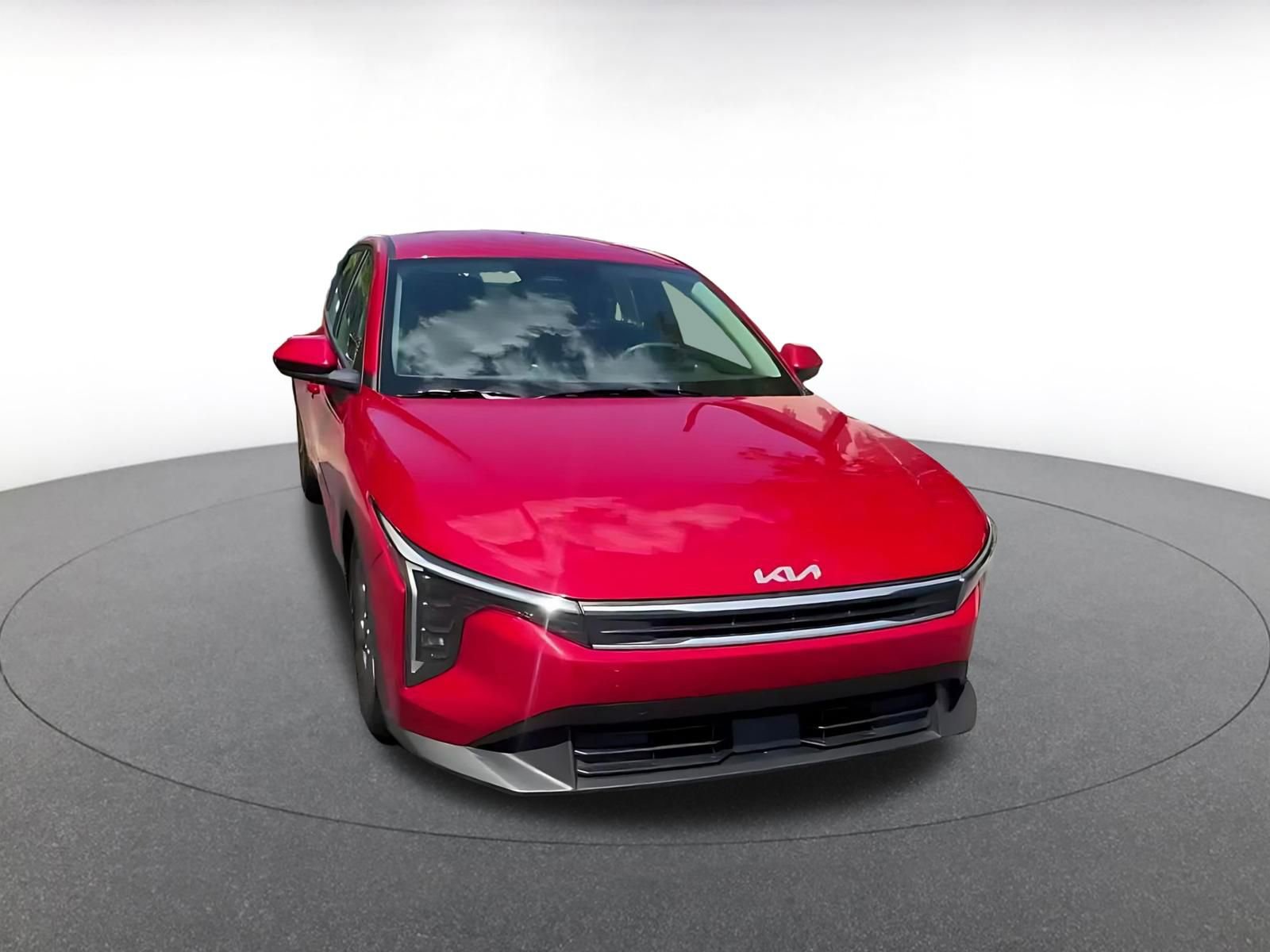 Used 2025 Kia K4 FWD image 3