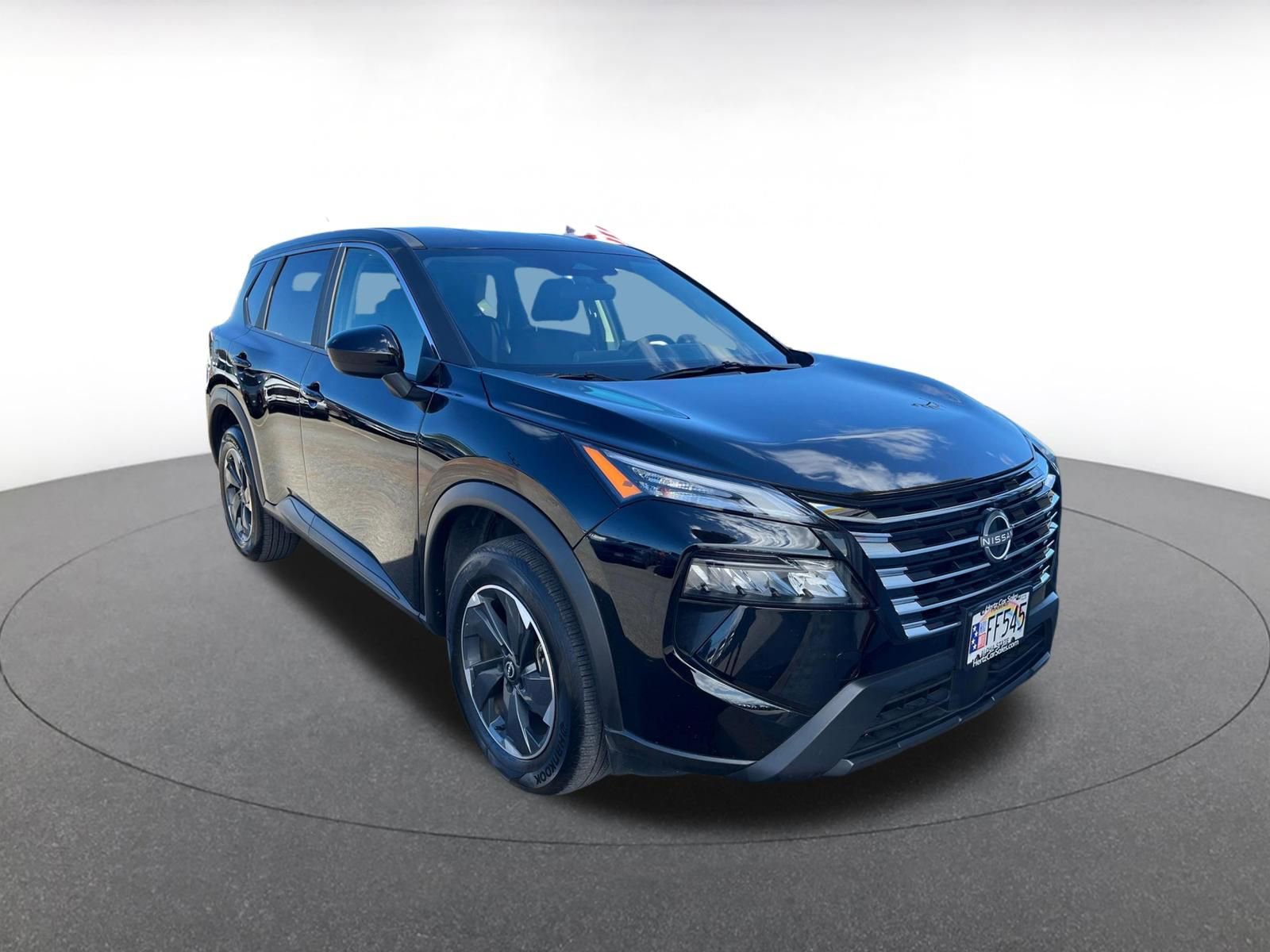 Used 2025 Nissan Rogue SV image 1