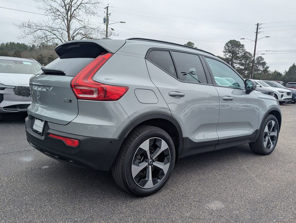 Certified 2026 Volvo XC40 B5 Plus w/ Protection Package Premier AWD/4WD image 7