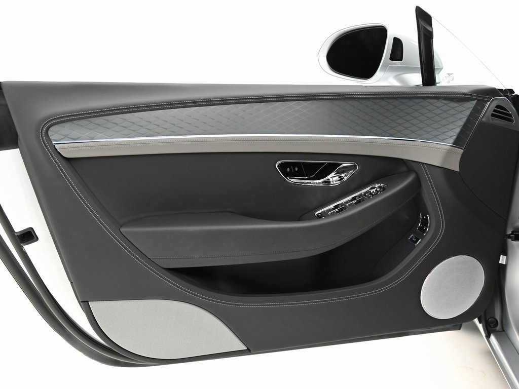 Certified 2024 Bentley Continental GT image 18