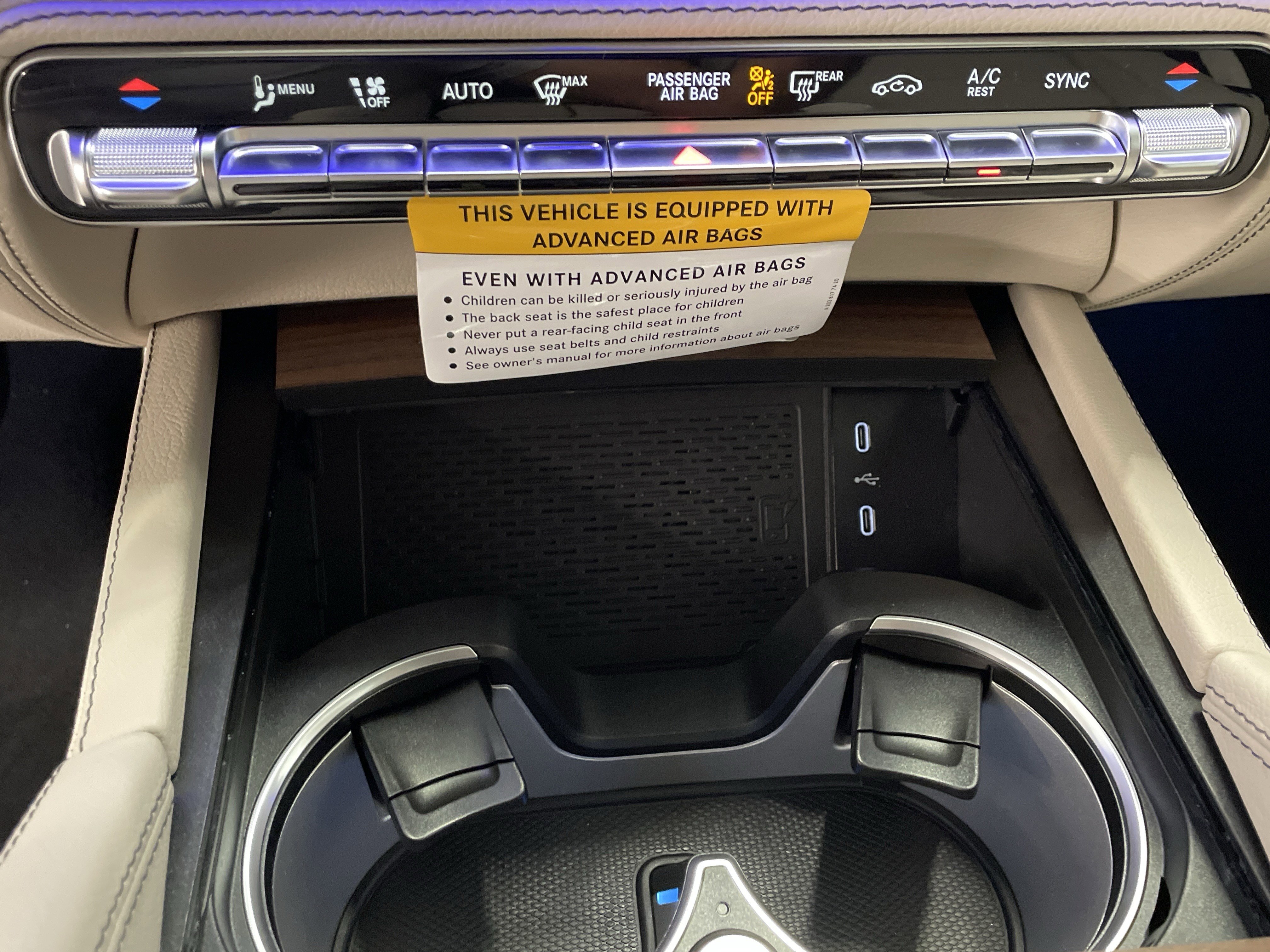New 2026 Mercedes-Benz GLS 580 4MATIC image 16
